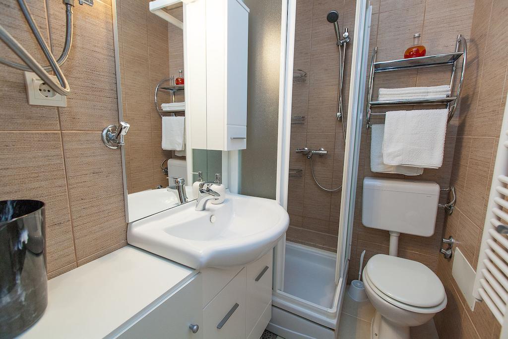 Apartments Villa Americana Jadranovo Ruang foto
